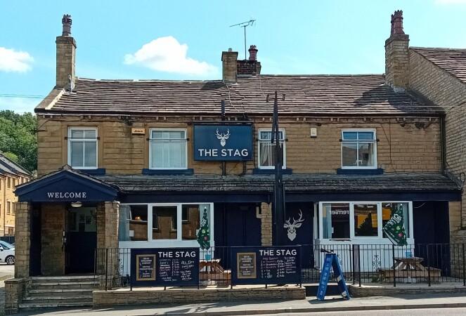 Best Sports Bars in Huddersfield - The Stag