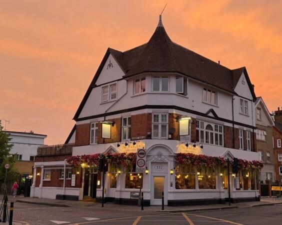 Best Sports Bars in London - The Wandle