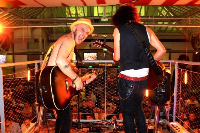 Best Sports Bars in Paris - Belushi's Gare Du Nord