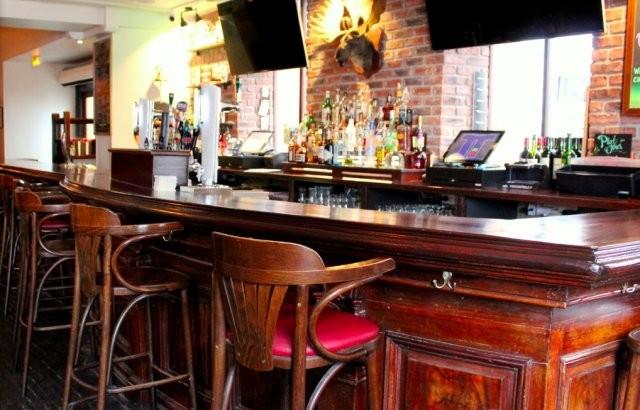 Best Sports Bars in Paris - The Canadian Embassy Pub