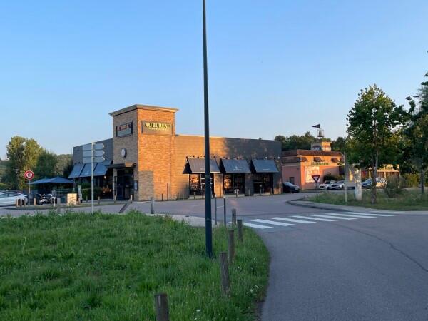 Best Sports Bars in Val de Reuil - Au Bureau Val de Reuil