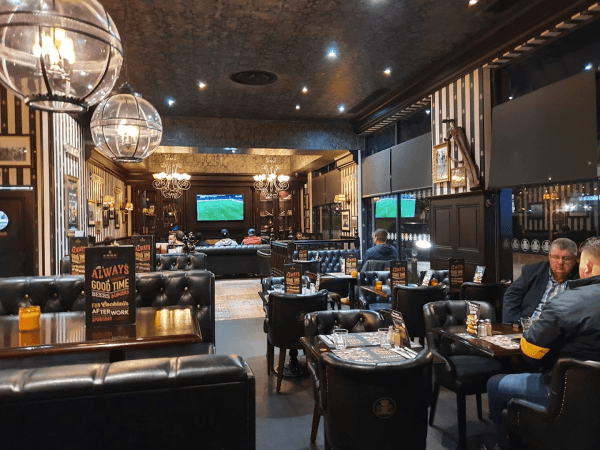 Best Sports Bars in Val de Reuil - Au Bureau Val de Reuil