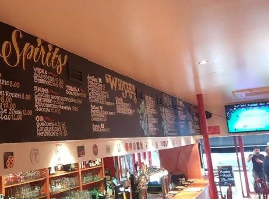 Best Sports Bars in Toulouse - Pub O'Clock