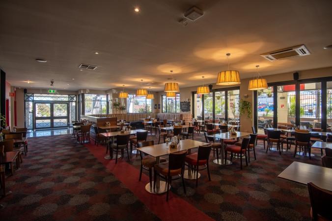 Best Sports Bars in Perth - Bentley Hotel