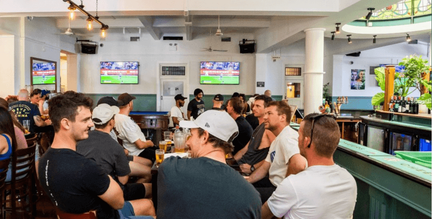 Best Sports Bars in Perth - Victoria Park Hotel
