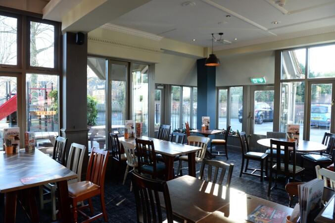 Best Sports Bars in Sutton Coldfield - White Horse (Sutton Coldfield)