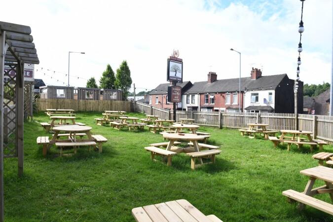 Best Sports Bars in Newcastle - Cherry Tree (Newcastle-U-Lyme)