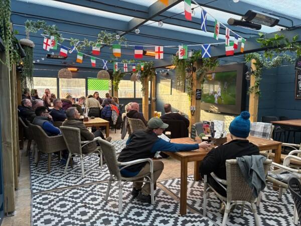 Best Sports Bars in Maidenhead - Thatched Cottage (Maidenhead)