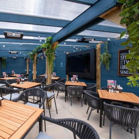 Best Sports Bars in Maidenhead - Thatched Cottage (Maidenhead)