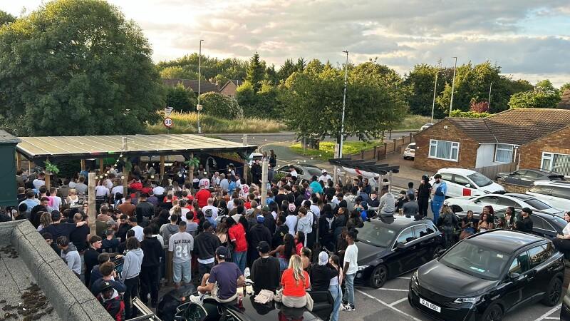 Best Sports Bars in Luton - Jolly Milliner (Luton)