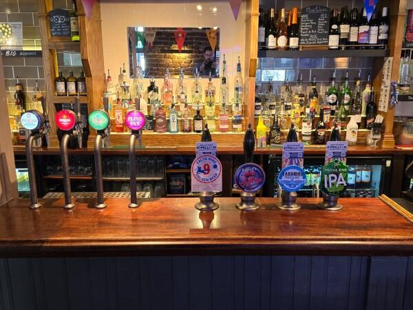 Best Sports Bars in Exeter - Black Horse (Exeter)