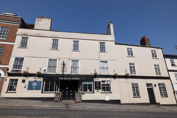 Best Sports Bars in Exeter - Black Horse (Exeter)