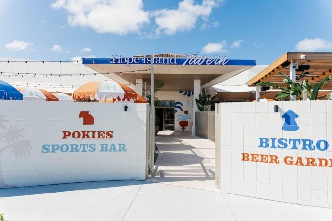 Best Sports Bars in Hope Island - Hope Island Tavern