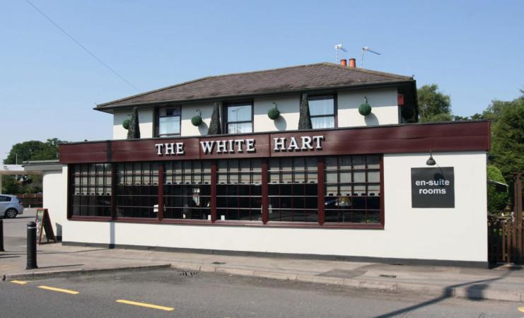 Best Sports Bars in New Haw - The White Hart