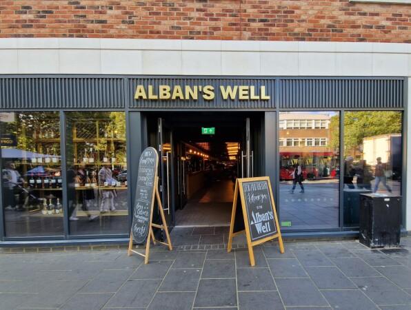 Best Sports Bars in St Albans - Albans Well