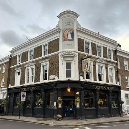 Best Sports Bars in Chelsea - Coopers Arms