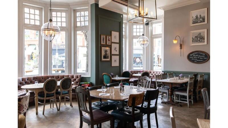 Best Sports Bars in London - Dog and Fox