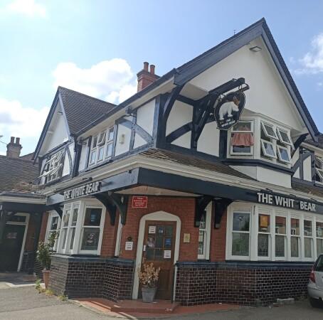 Best Sports Bars in Hounslow - White Bear Pub