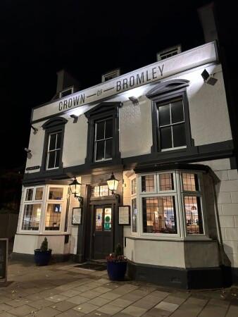 Best Sports Bars in Bromley - Crown Of Bromley Bromley