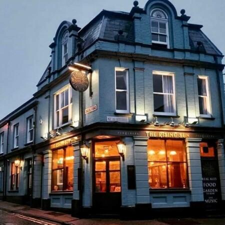 Best Sports Bars in Rochester - The Rising Sun