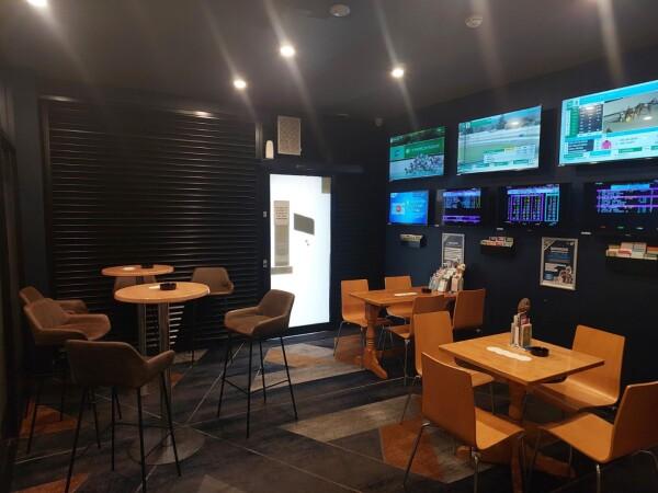 Best Sports Bars in Enfield - The Enfield Hotel