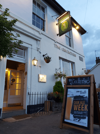 Best Sports Bars in Leamington Spa - The Cricketers Arms