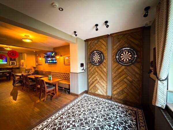 Best Sports Bars in Oldham - Weavers Arms