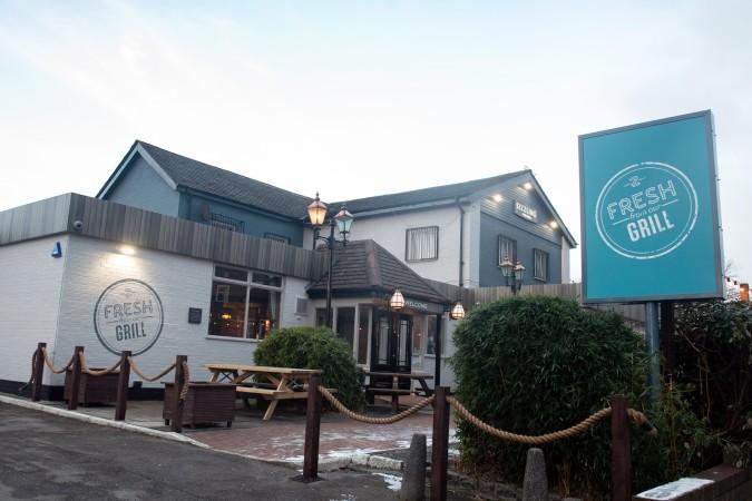 Best Sports Bars in Burnley - Prairie Burnley