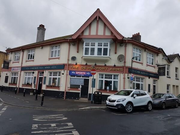 Best Sports Bars in Paignton - Devonport Arms