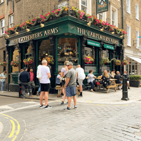 Best Sports Bars in London - The Carpenters Arms