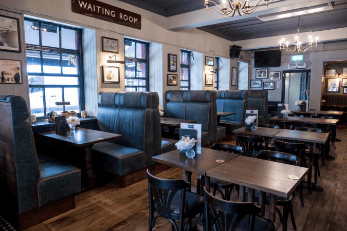 Best Sports Bars in London - The Pride of Paddington