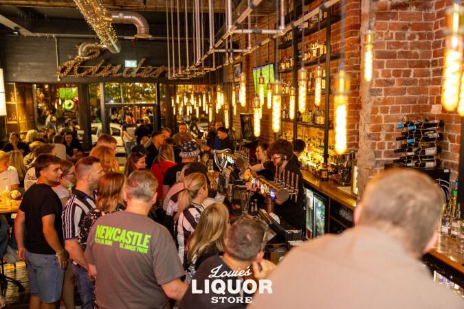 Best Sports Bars in Newcastle upon Tyne - Louie's Liquor Store