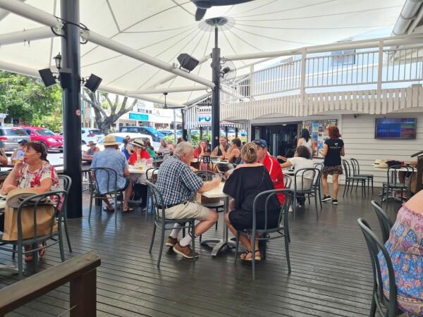 Best Sports Bars in Port Douglas - Central Hotel Port Douglas