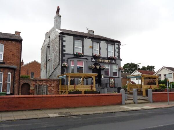 Best Sports Bars in Southport - The Upsteps