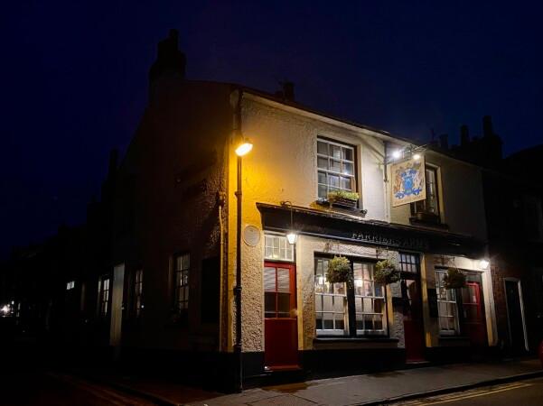 Best Sports Bars in St Albans - Farriers Arms