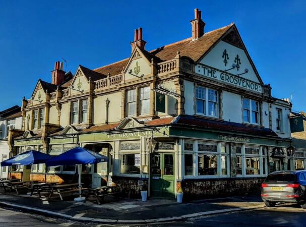 Best Sports Bars in London - The Grosvenor