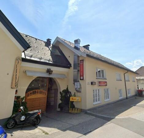 Best Sports Bars in Salzburg - Cafe Alt Liefering