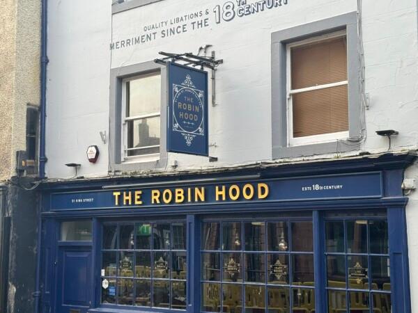 Best Sports Bars in Penrith - Robin Hood