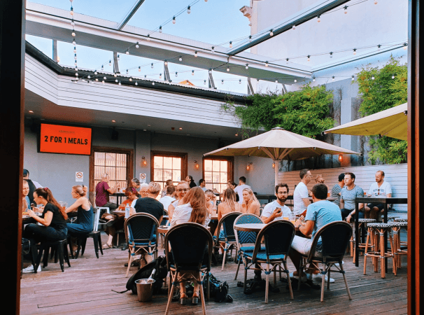 Best Sports Bars in Newtown - Coopers Hotel