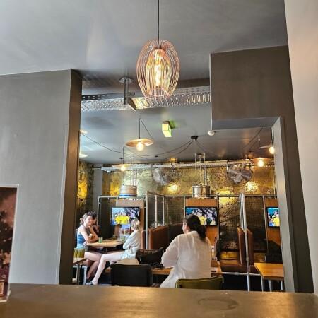 Best Sports Bars in vienna - Belushi's Vienna