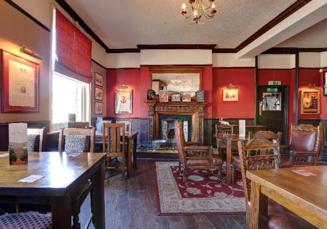 Best Sports Bars in Brentwood - Essex Arms