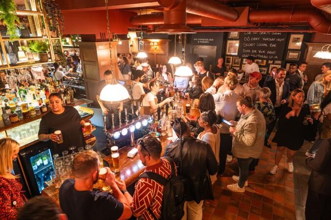 Best Sports Bars in London - The Wren Tavern