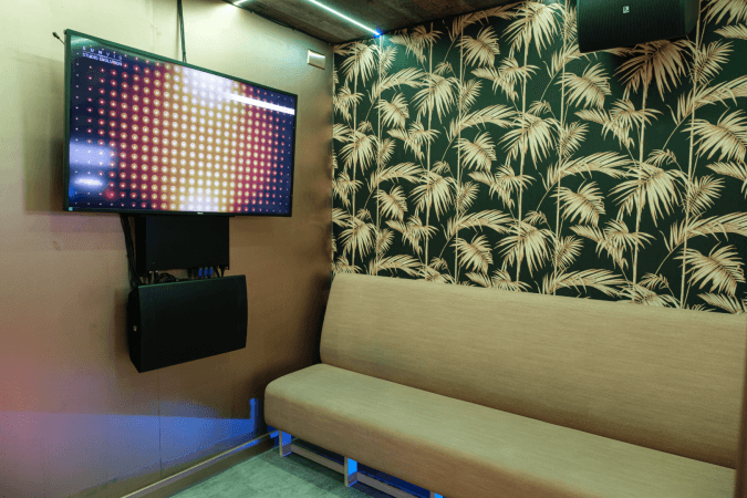 Best Sports Bars in LONDON - The Star by Liverpool Street