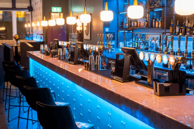 Best Sports Bars in LONDON - The Star by Liverpool Street