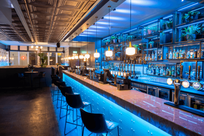 Best Sports Bars in LONDON - The Star by Liverpool Street