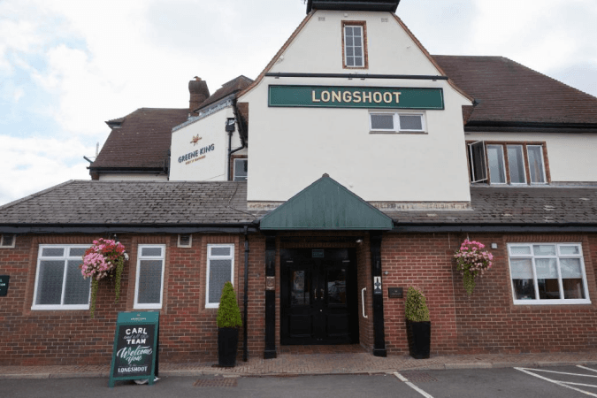 Best Sports Bars in Nuneaton - Longshoot (Nuneaton)