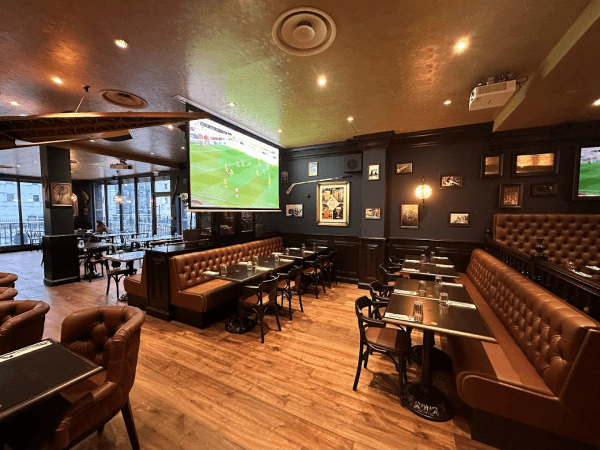 Best Sports Bars in Rosny-sous-Bois - Au Bureau Rosny