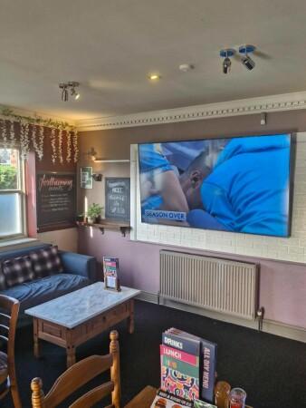 Best Sports Bars in Felixstowe - Owl & Pussycat (Felixstowe)
