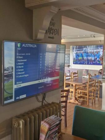 Best Sports Bars in Felixstowe - Owl & Pussycat (Felixstowe)