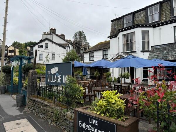 Best Sports Bars in Windermere - Village Inn